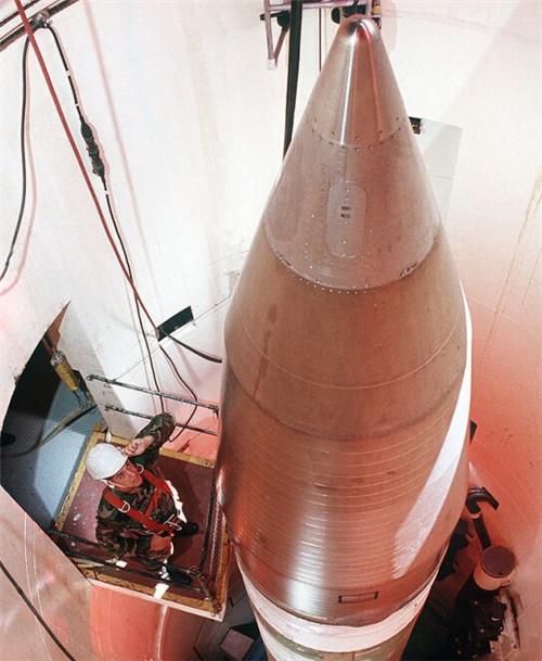 US intercontinental missile shot one week two: Do not be afraid to appease China Japan