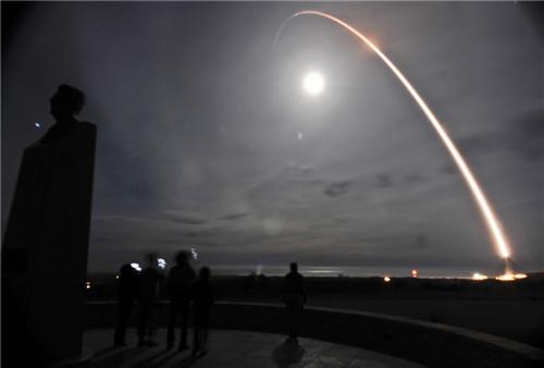 US intercontinental missile shot one week two: Do not be afraid to appease China Japan